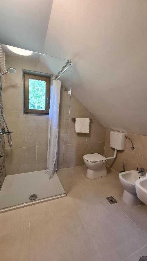 Sinac Forestside House Gacka With Relax Area מראה חיצוני תמונה